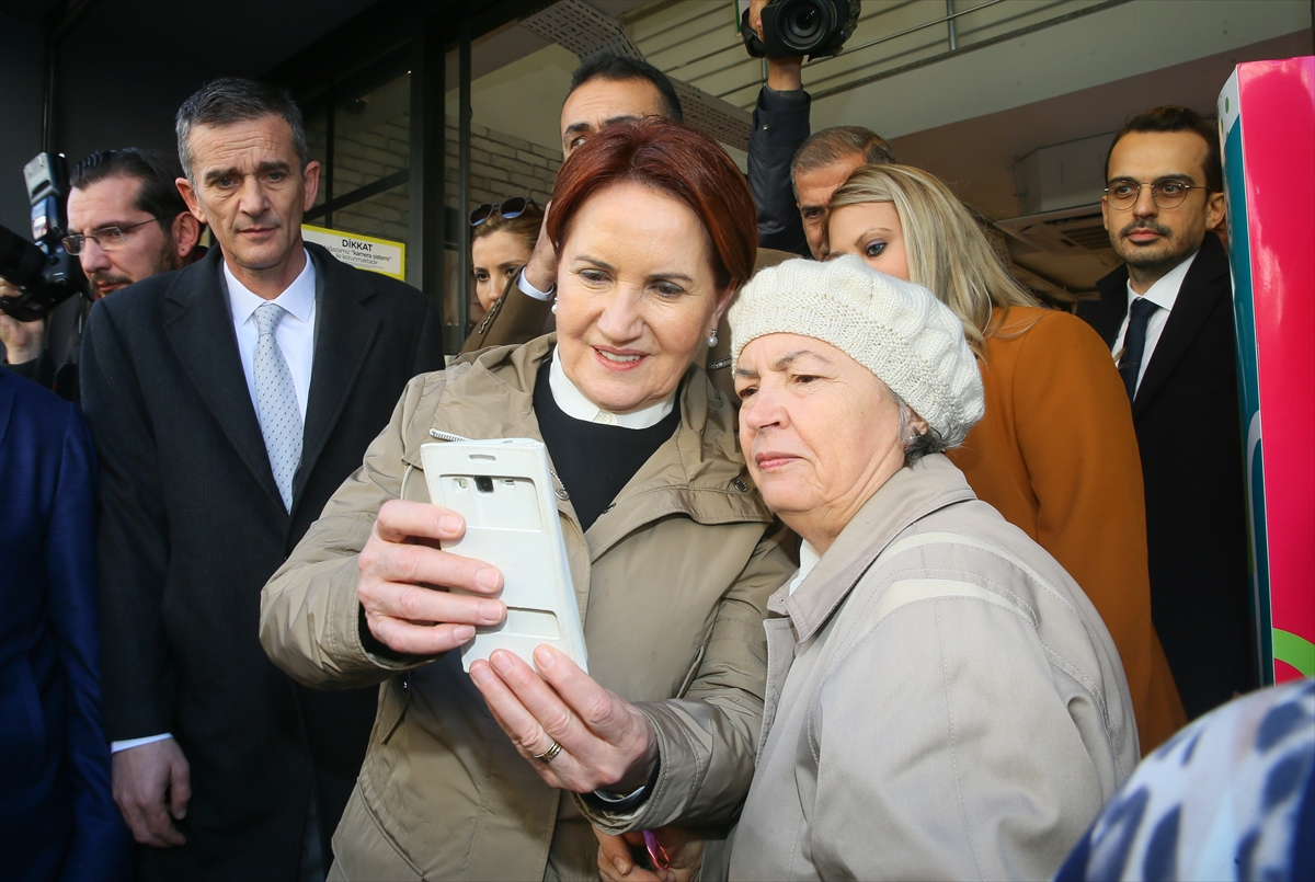 Meral Akşener'den Kıbrıs Şehitleri ziyareti