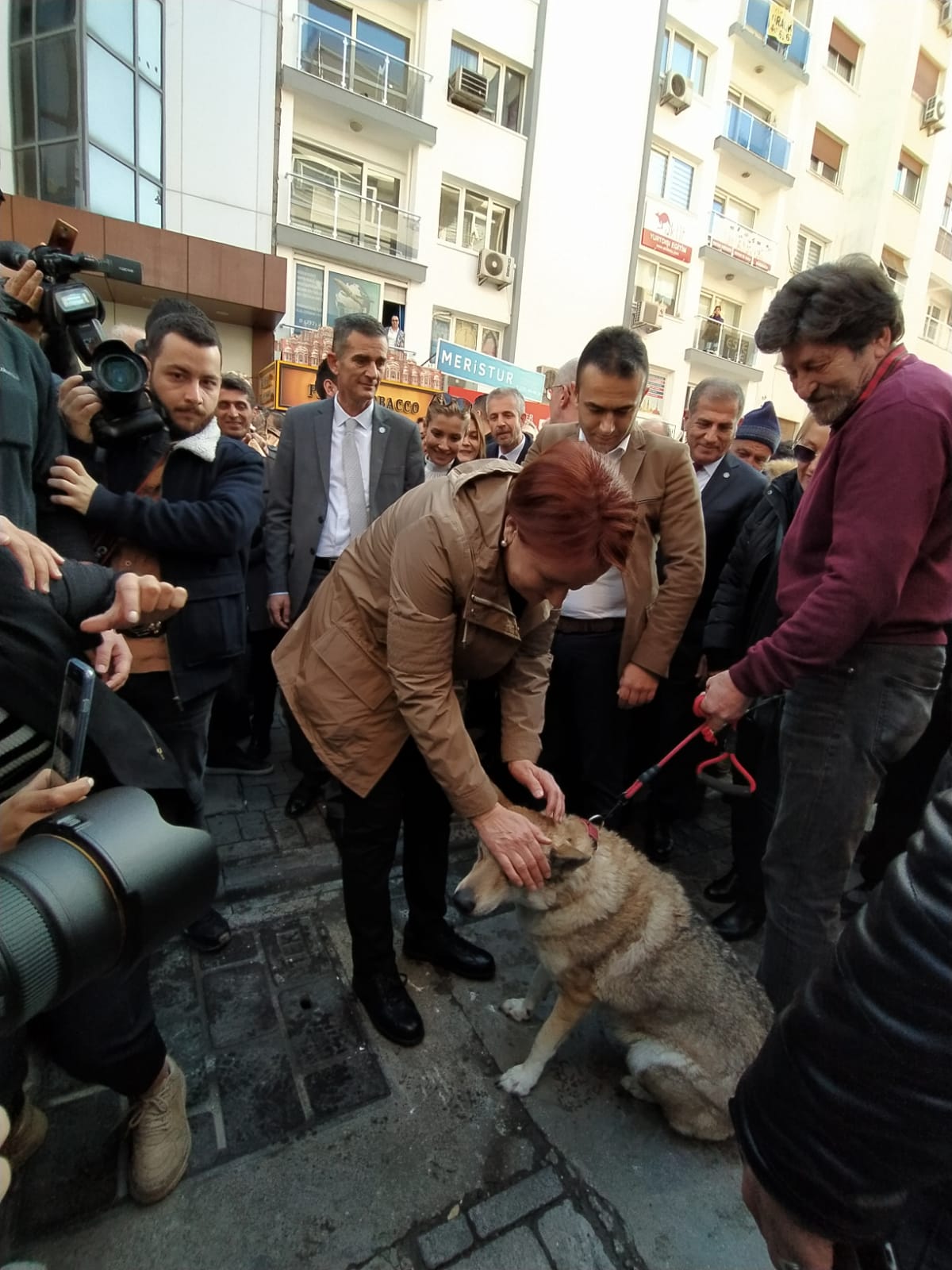 Meral Akşener'den Kıbrıs Şehitleri ziyareti