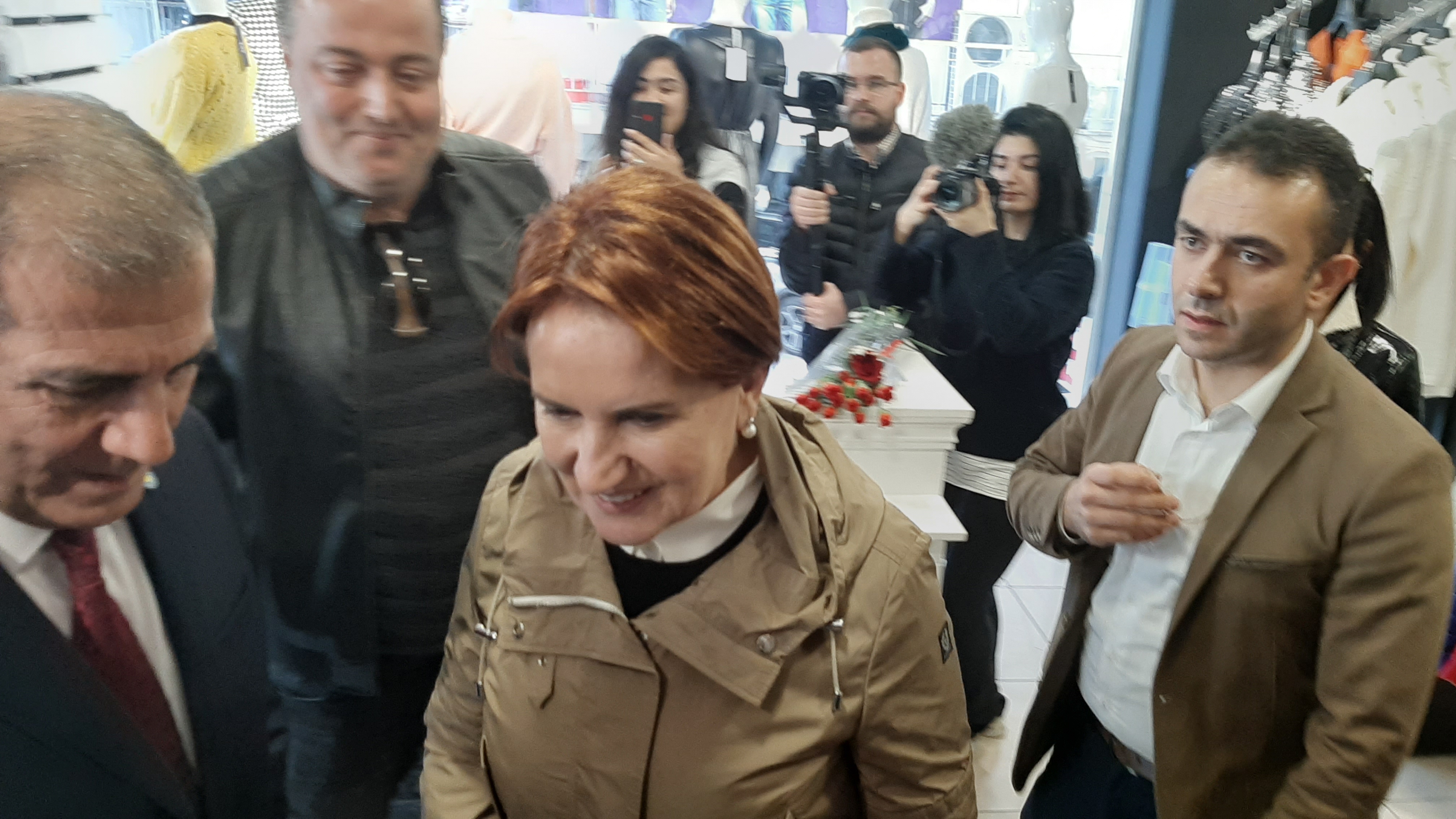 Meral Akşener'den Kıbrıs Şehitleri ziyareti