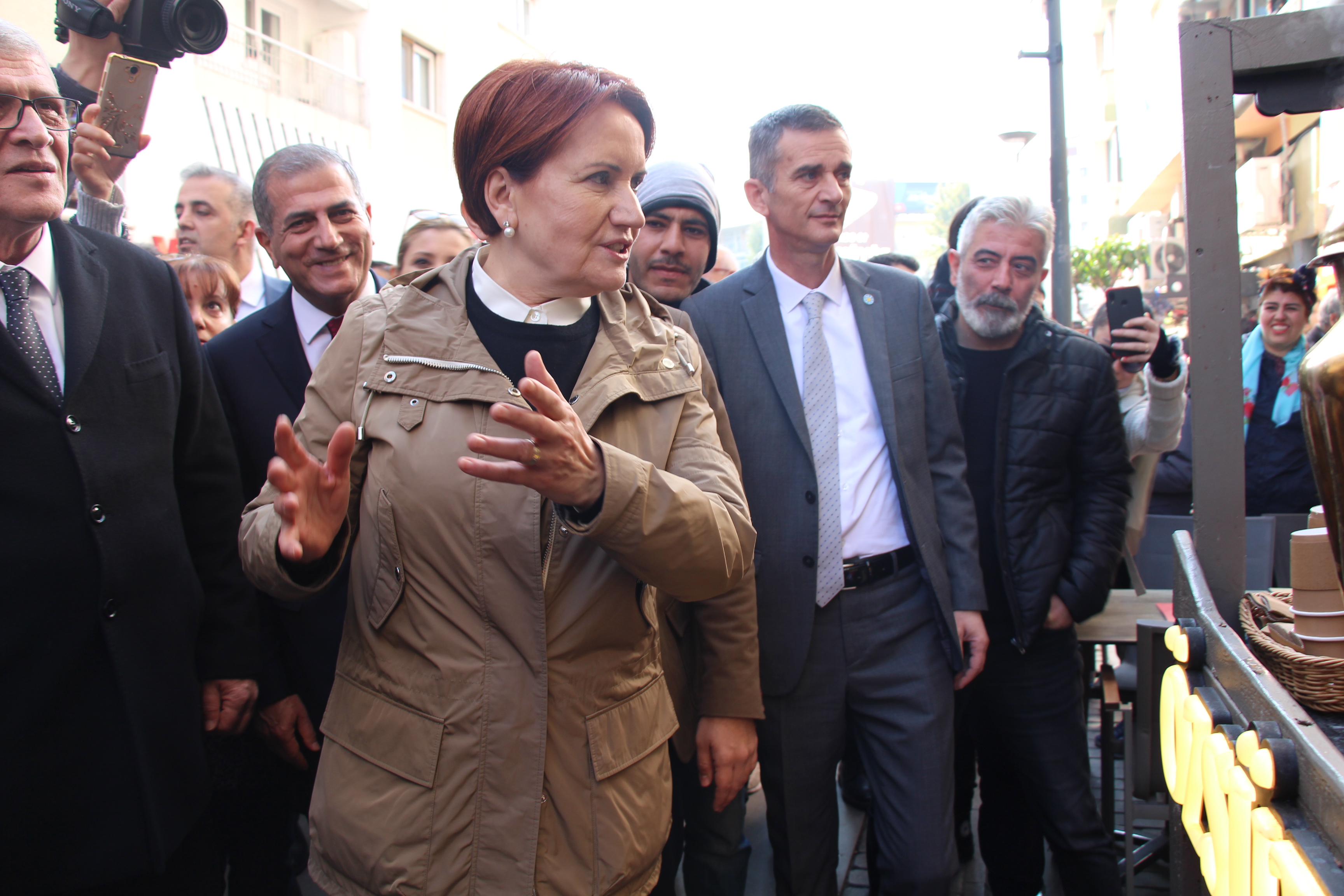 Meral Akşener'den Kıbrıs Şehitleri ziyareti
