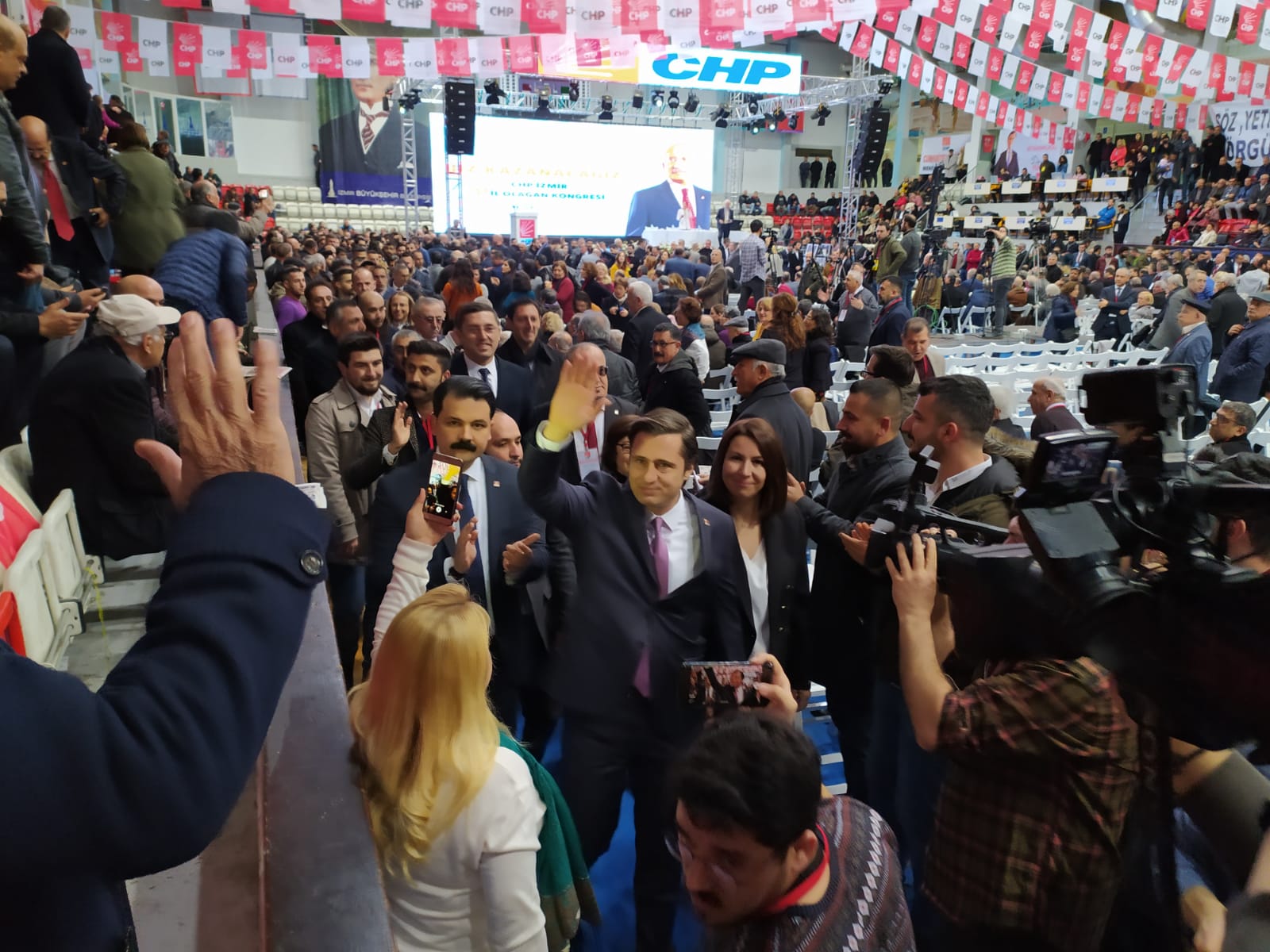 CHP İzmir'de kongre heyecanı...