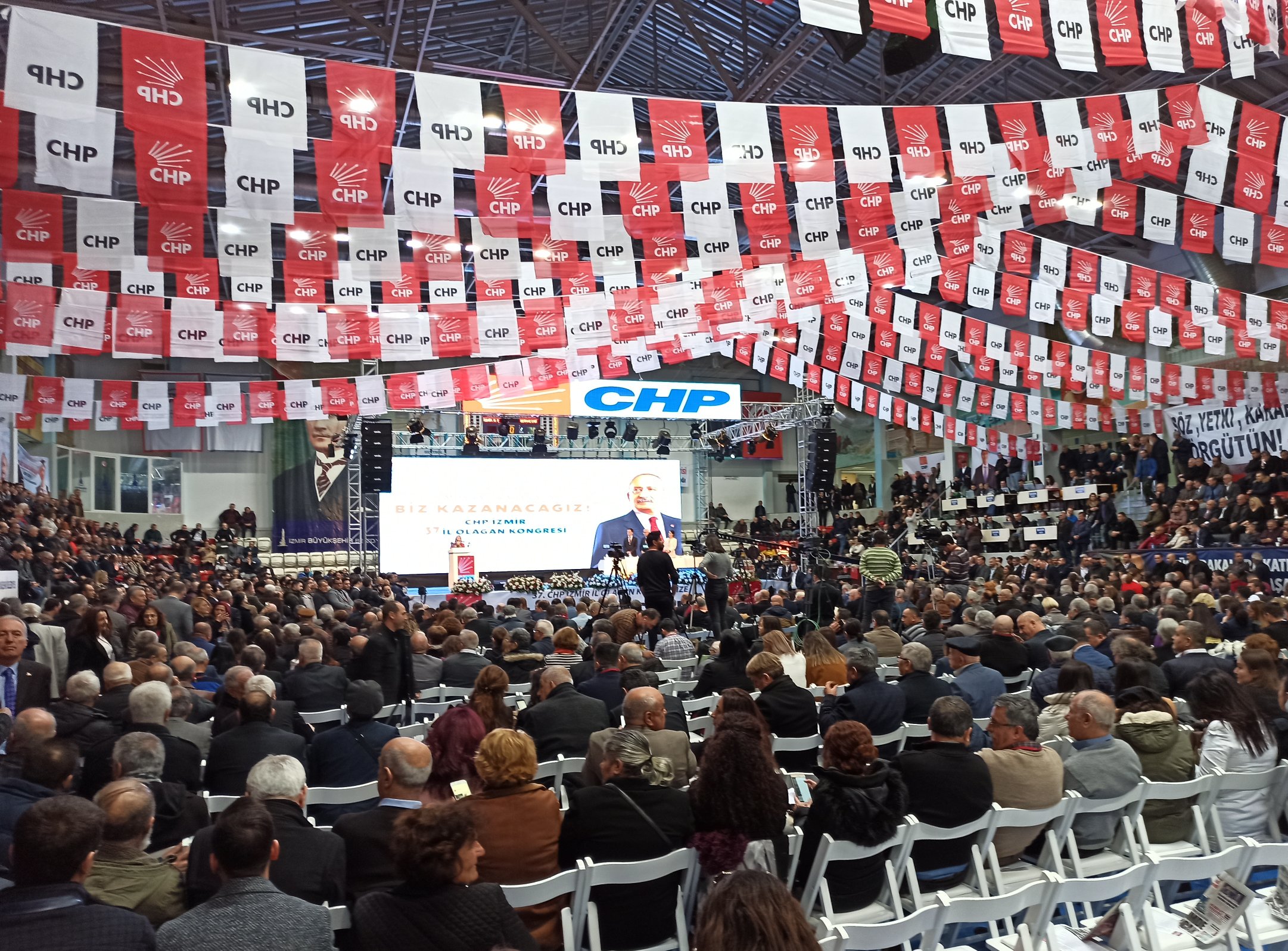 CHP İzmir'de kongre heyecanı...