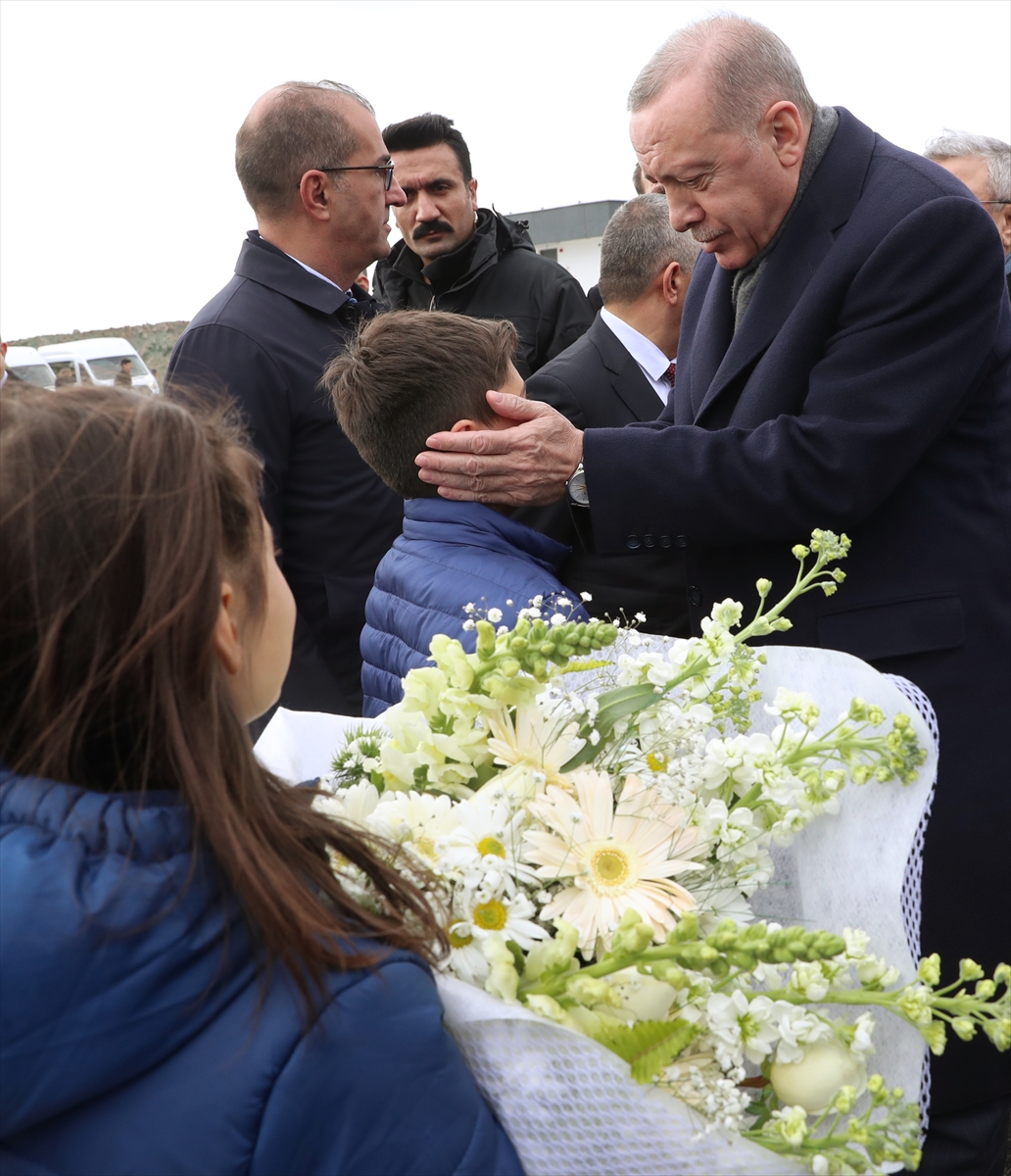 Cumhurbaşkanı Erdoğan İzmir'de