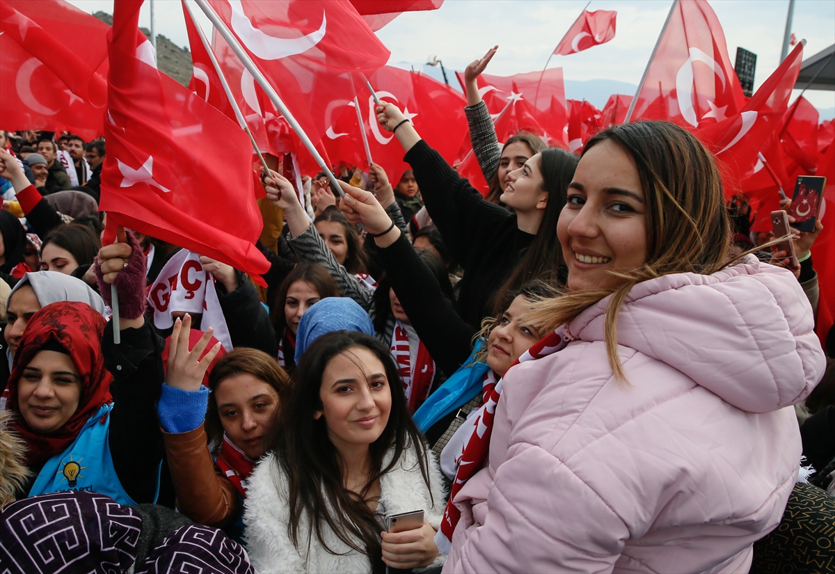 Cumhurbaşkanı Erdoğan İzmir'de