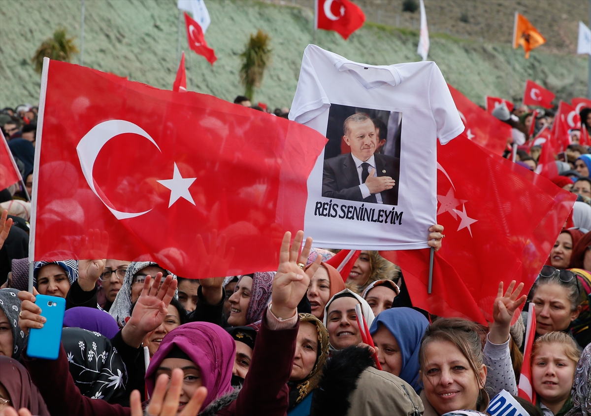 Cumhurbaşkanı Erdoğan İzmir'de