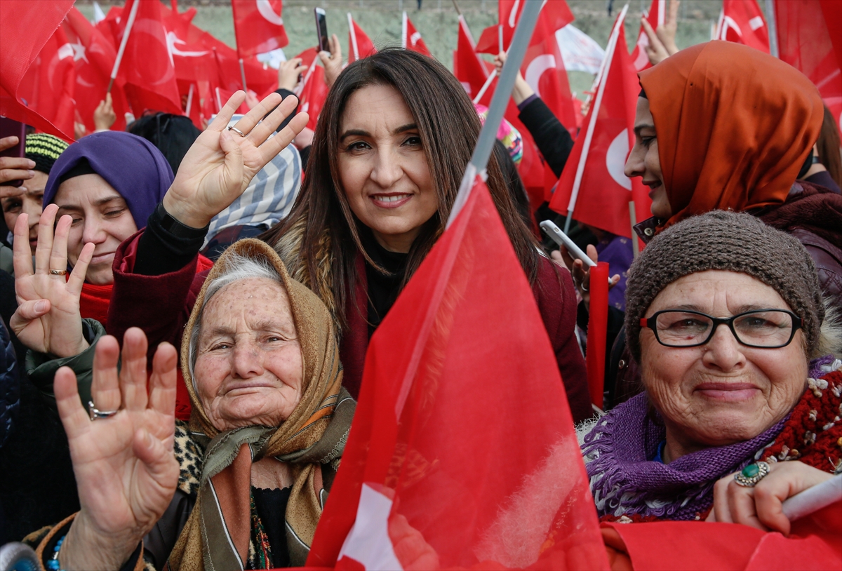 Cumhurbaşkanı Erdoğan İzmir'de