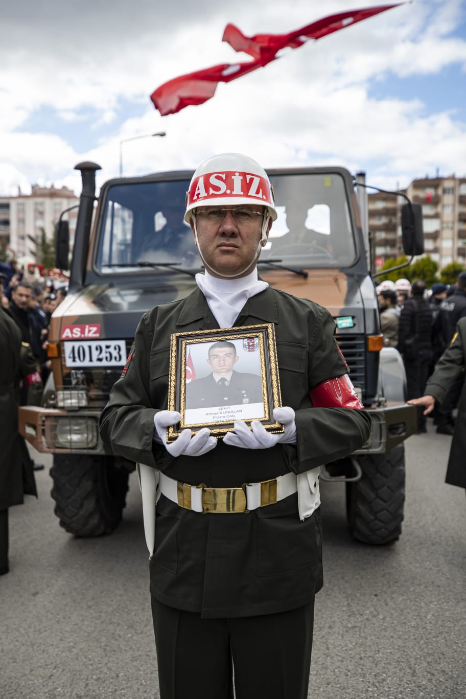 Şehit Ahmet Alpaslan son yolculuğuna uğurlandı