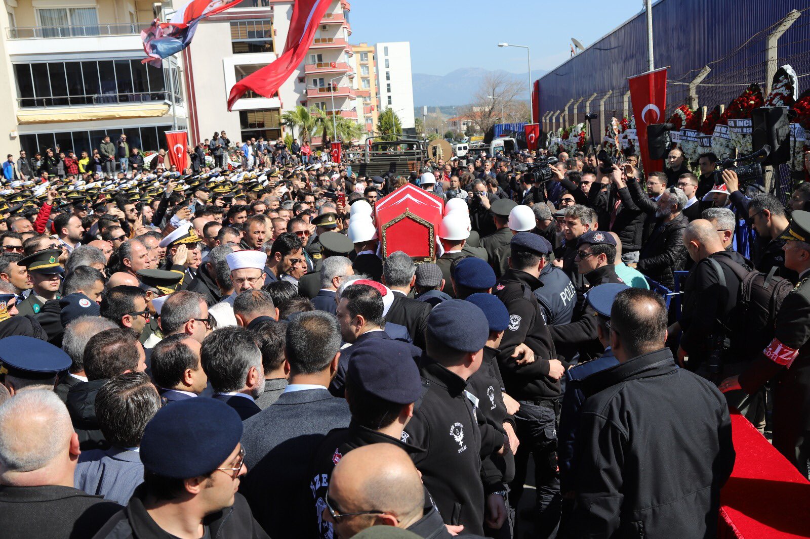 Şehit Mustafa Muhammed Ak son yolculuğuna uğurlandı