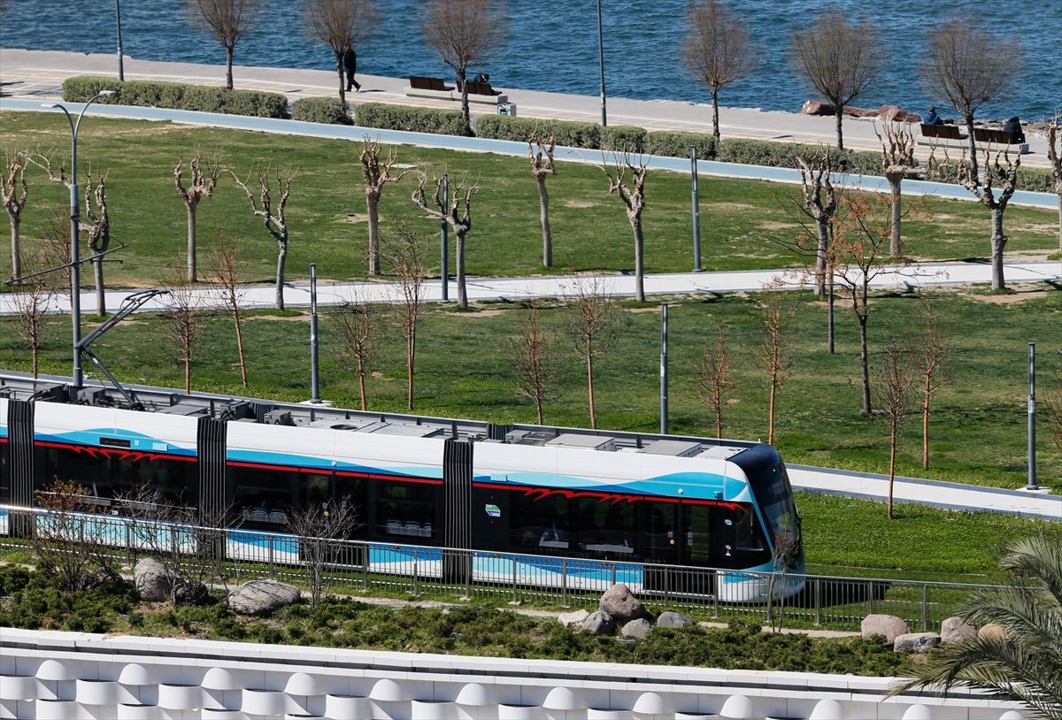 Issız İzmir!