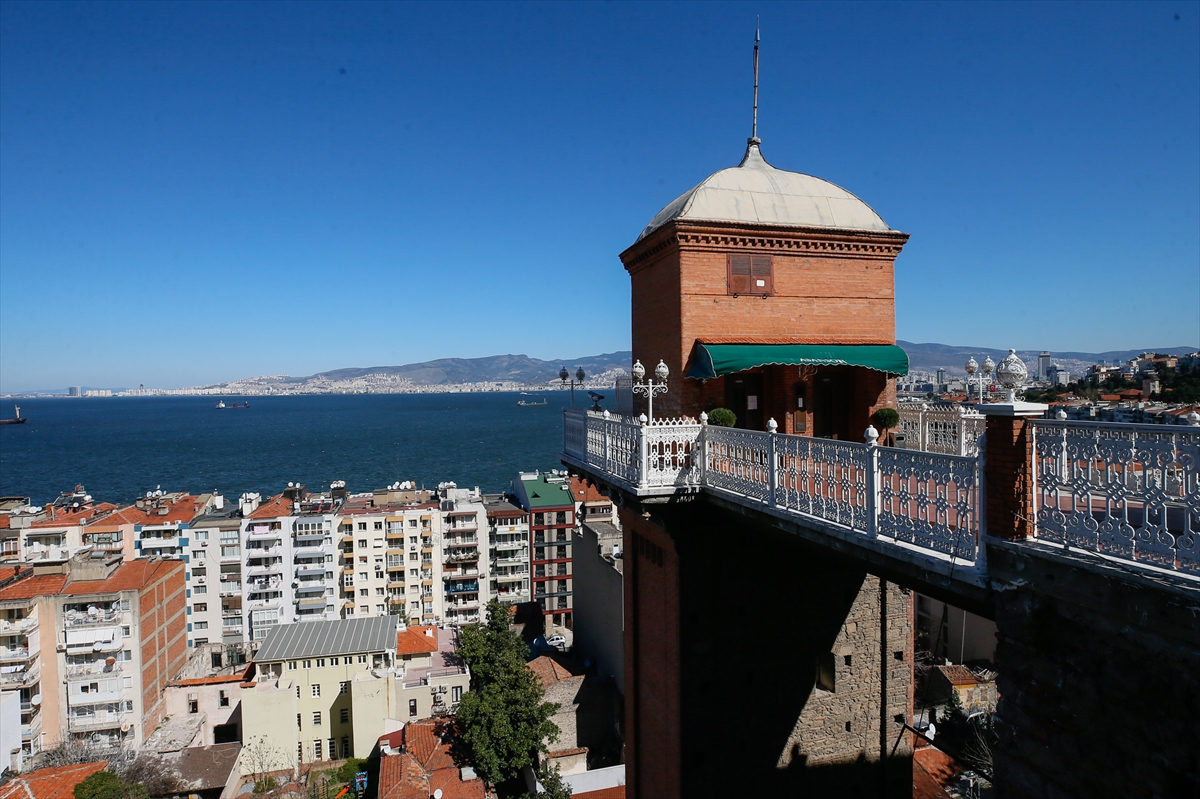 Issız İzmir!