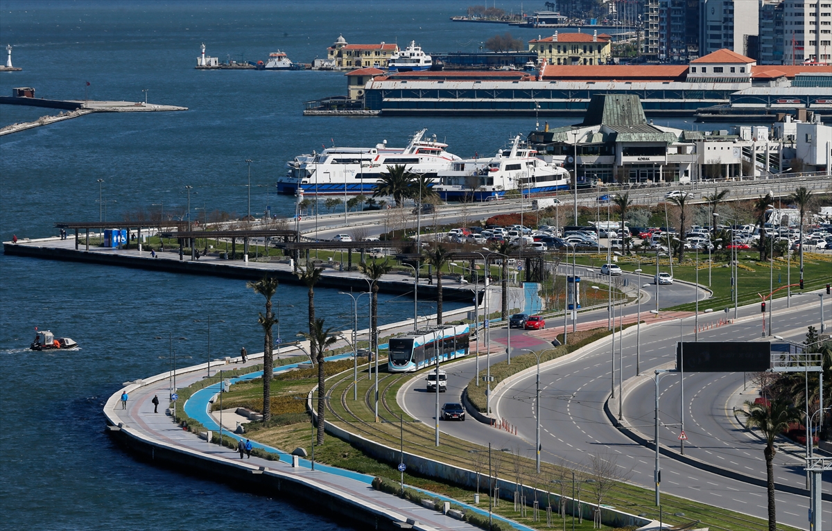 Issız İzmir!