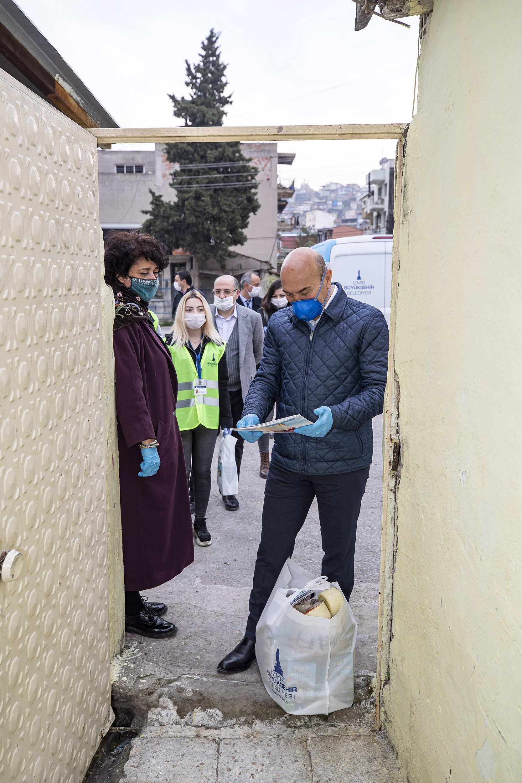Büyük dayanışmayı Başkan Soyer başlattı