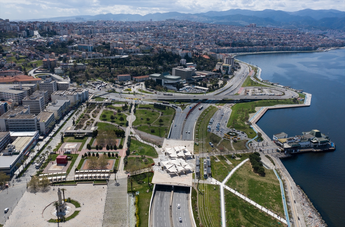 Hayalet İzmir!