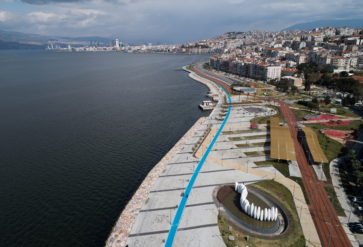 Hayalet İzmir!