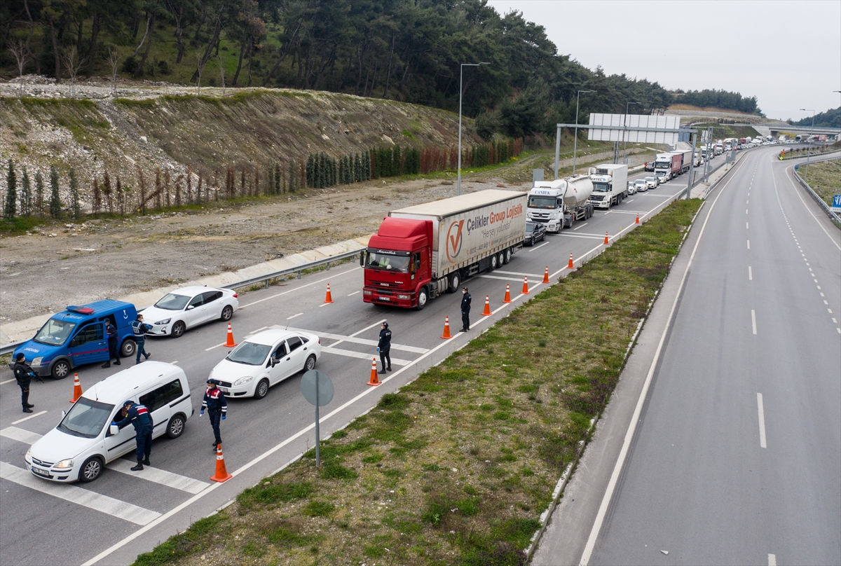İzmir-Manisa sınırında denetimler sürüyor