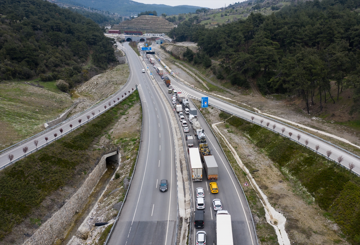İzmir-Manisa sınırında denetimler sürüyor