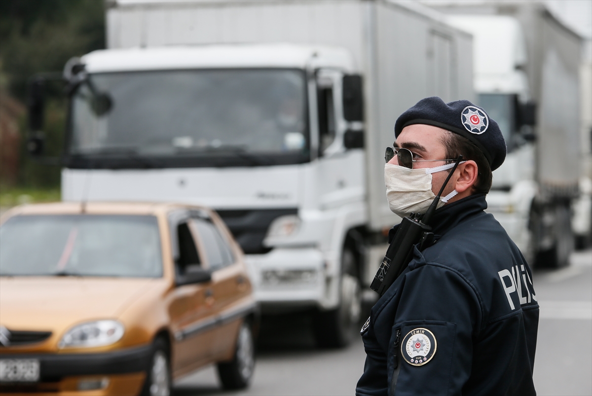 İzmir-Manisa sınırında denetimler sürüyor