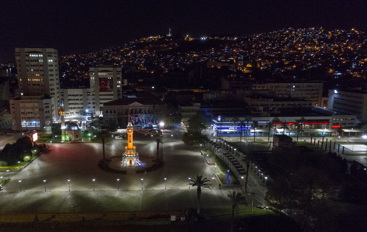 Yasak sonrası İzmir hayalet şehre dönüştü!