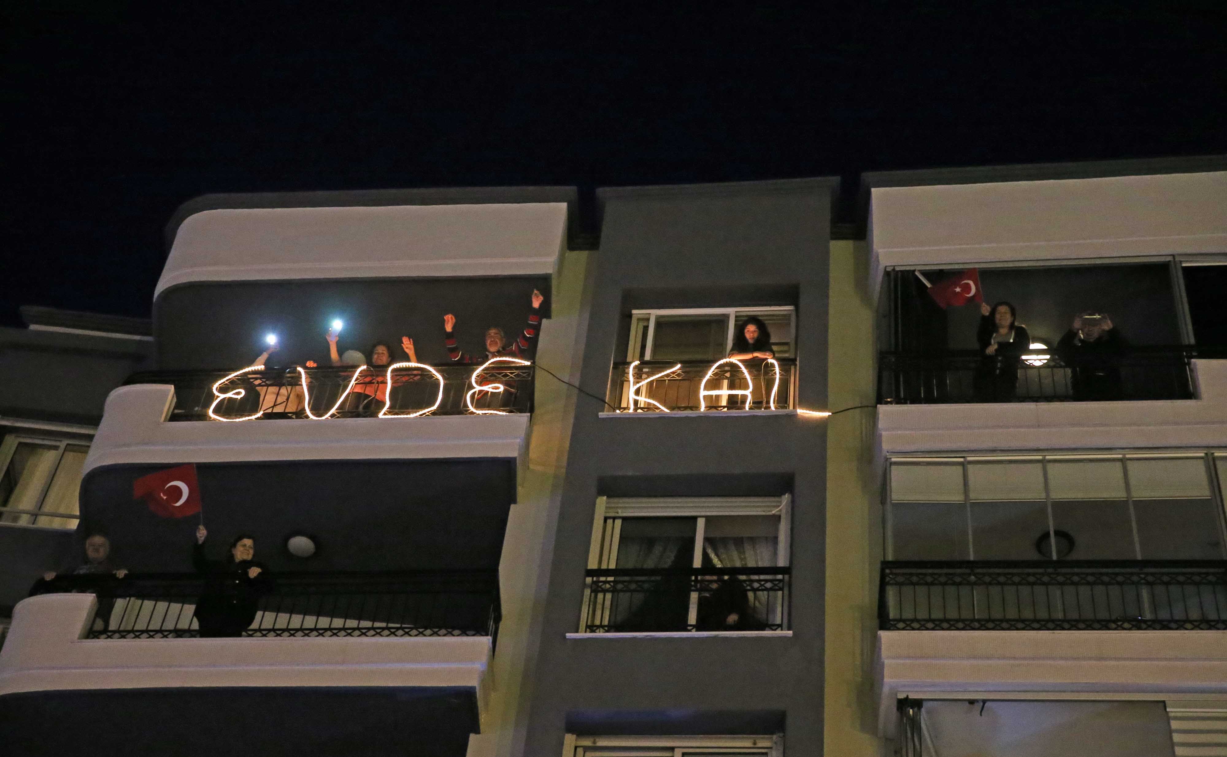 Bostanlı’da bando sürprizi