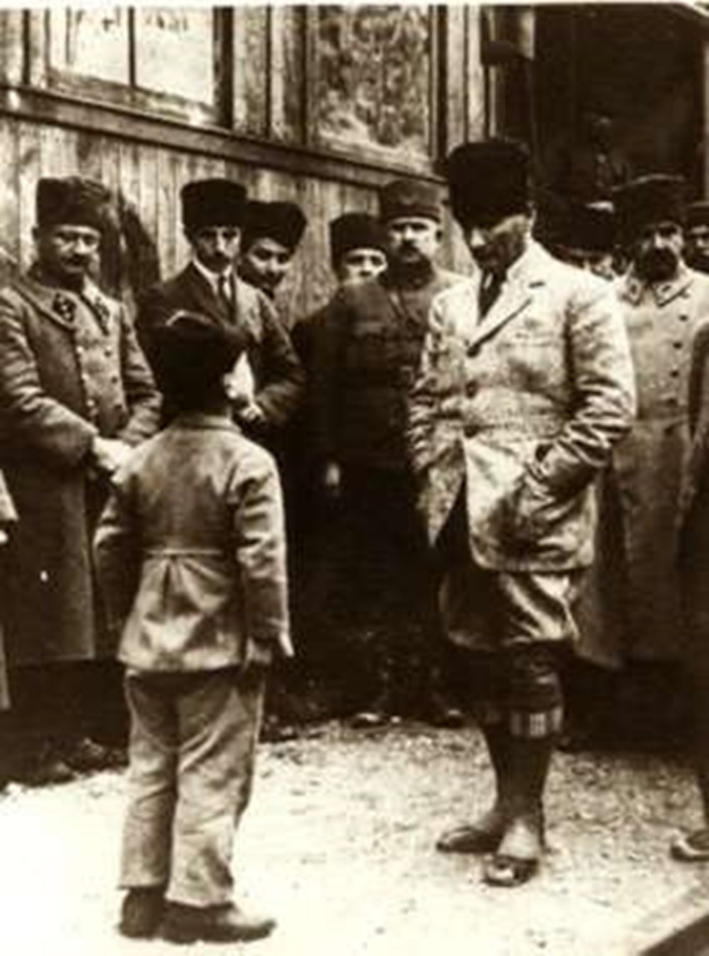Atatürk'ün çocuk sevgisi