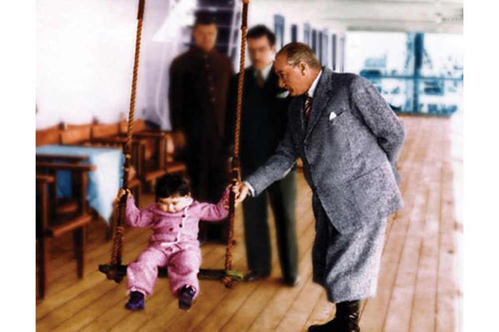 Atatürk'ün çocuk sevgisi