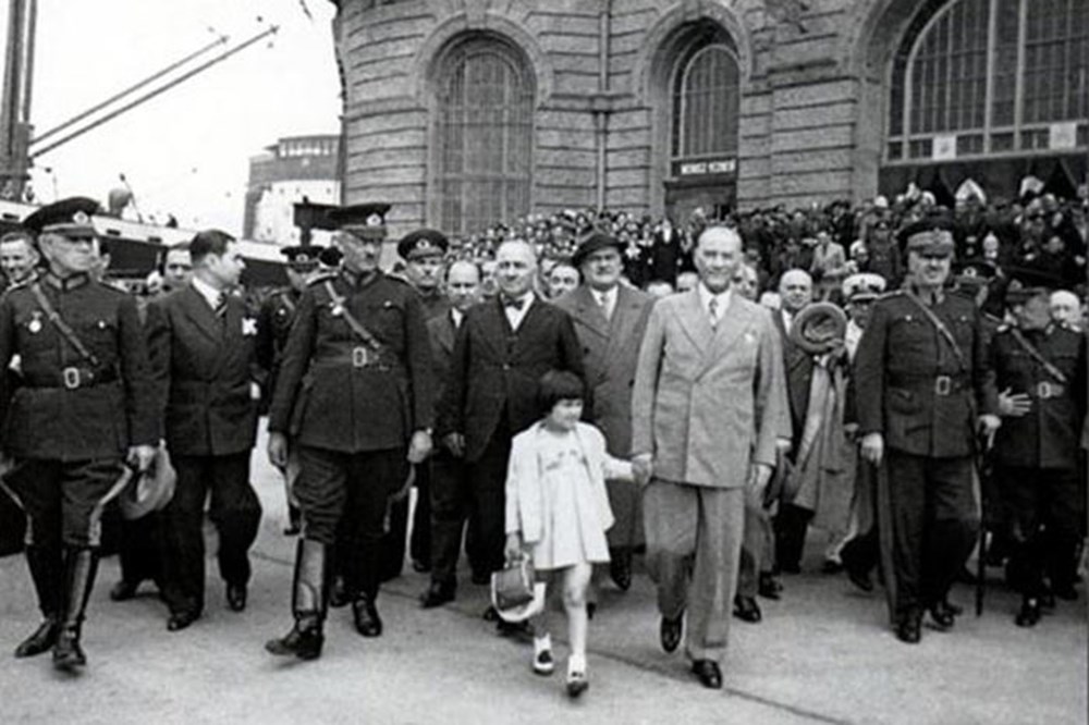 Atatürk'ün çocuk sevgisi