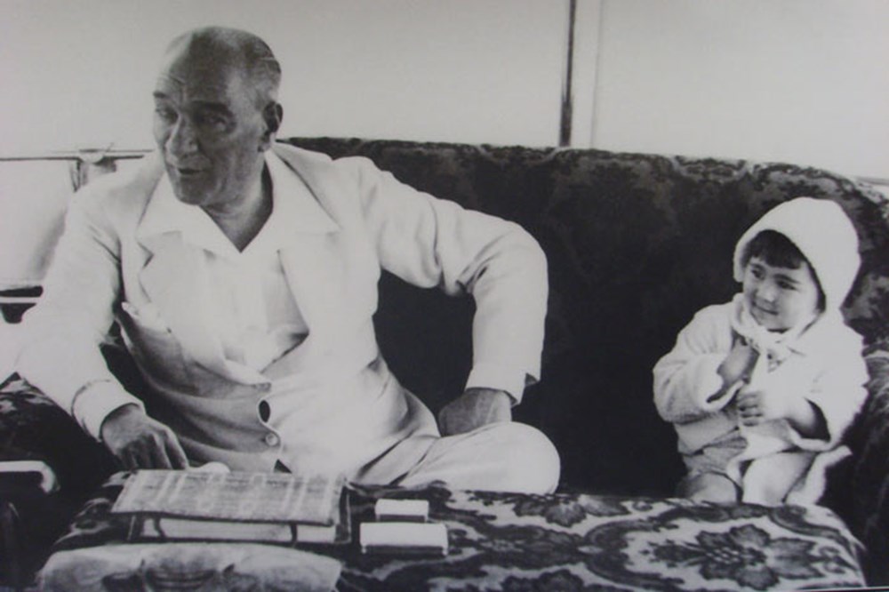 Atatürk'ün çocuk sevgisi