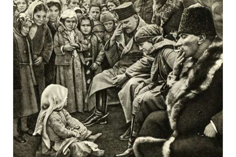 Atatürk'ün çocuk sevgisi