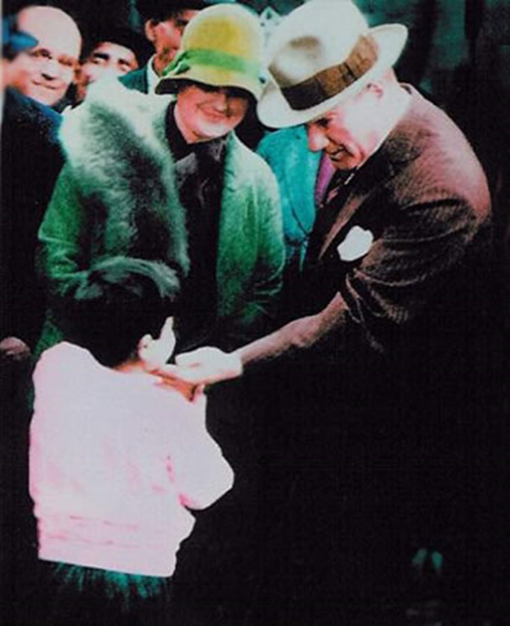Atatürk'ün çocuk sevgisi