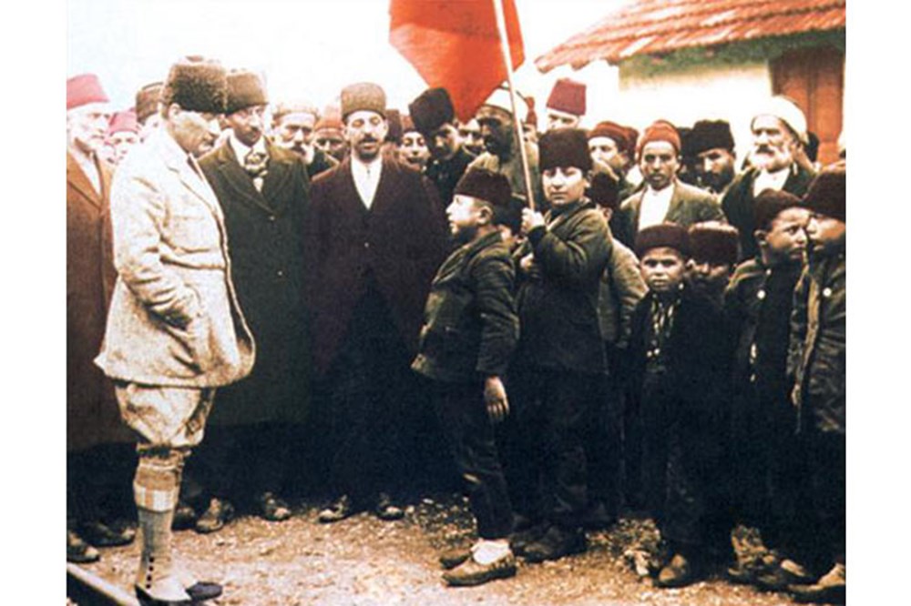 Atatürk'ün çocuk sevgisi