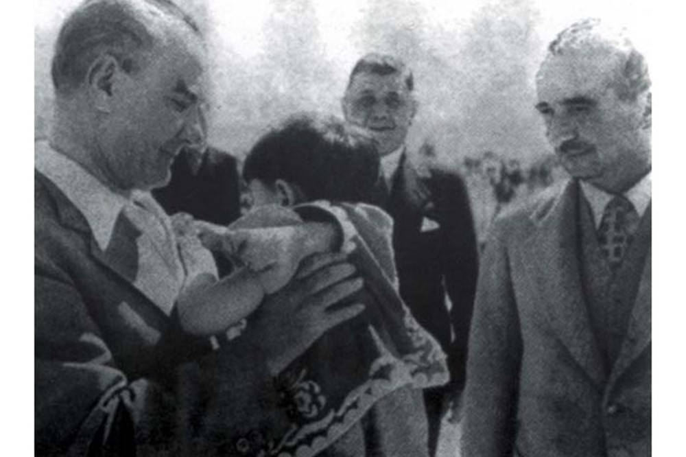 Atatürk'ün çocuk sevgisi