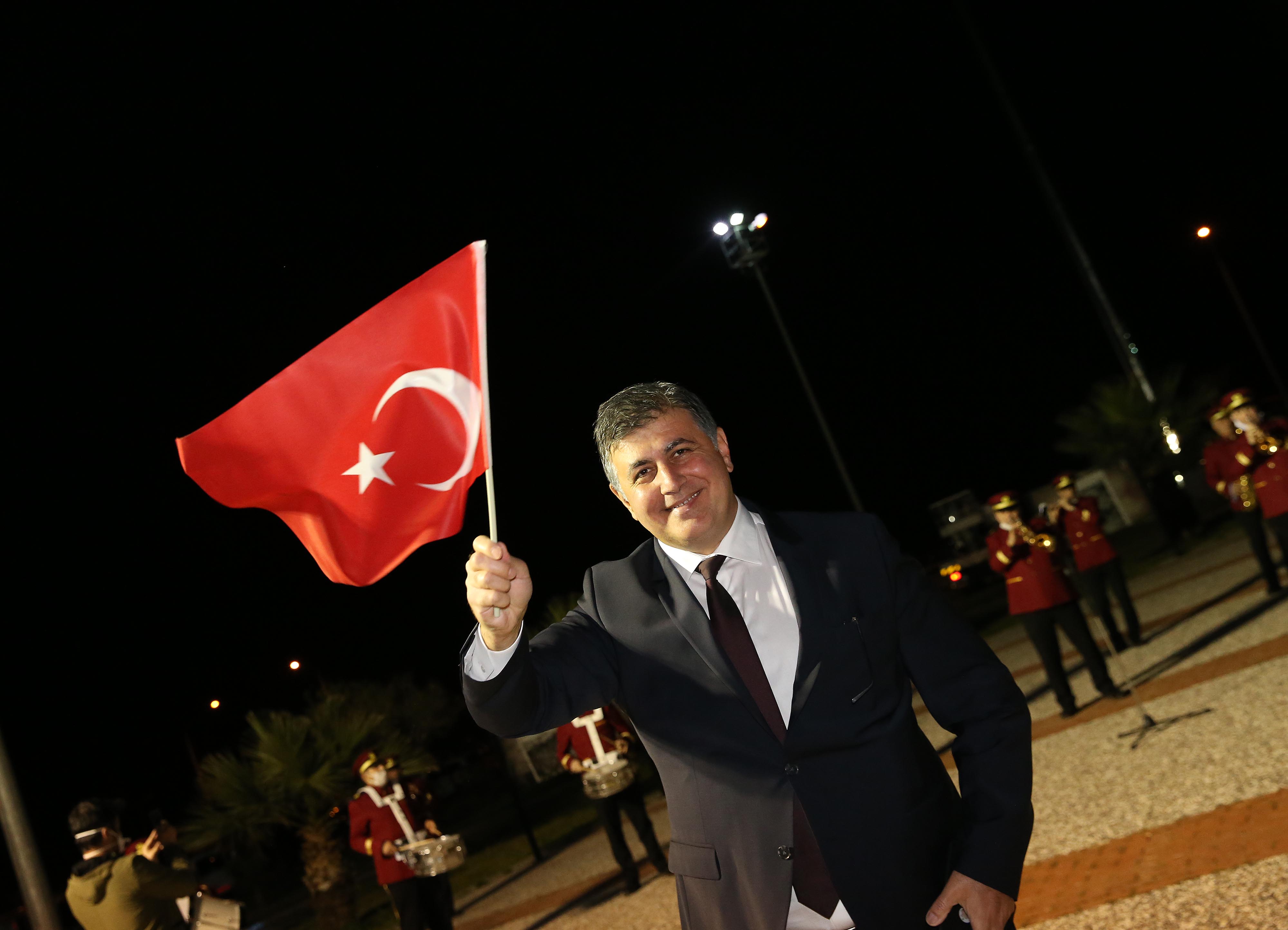 Karşıyaka’yı bayram coşkusu sardı!