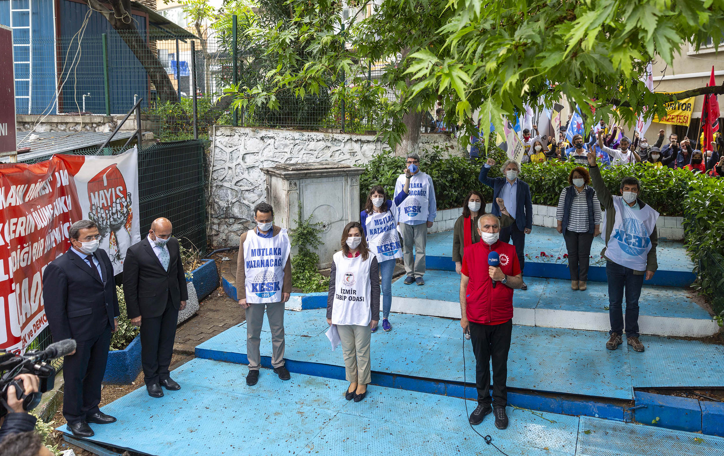 İzmir'de sembolik 1 Mayıs