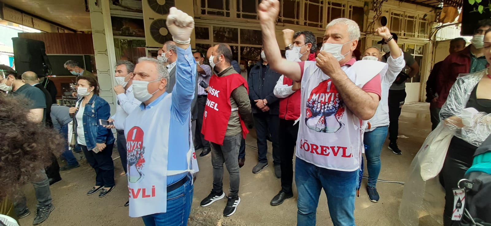 İzmir'de sembolik 1 Mayıs