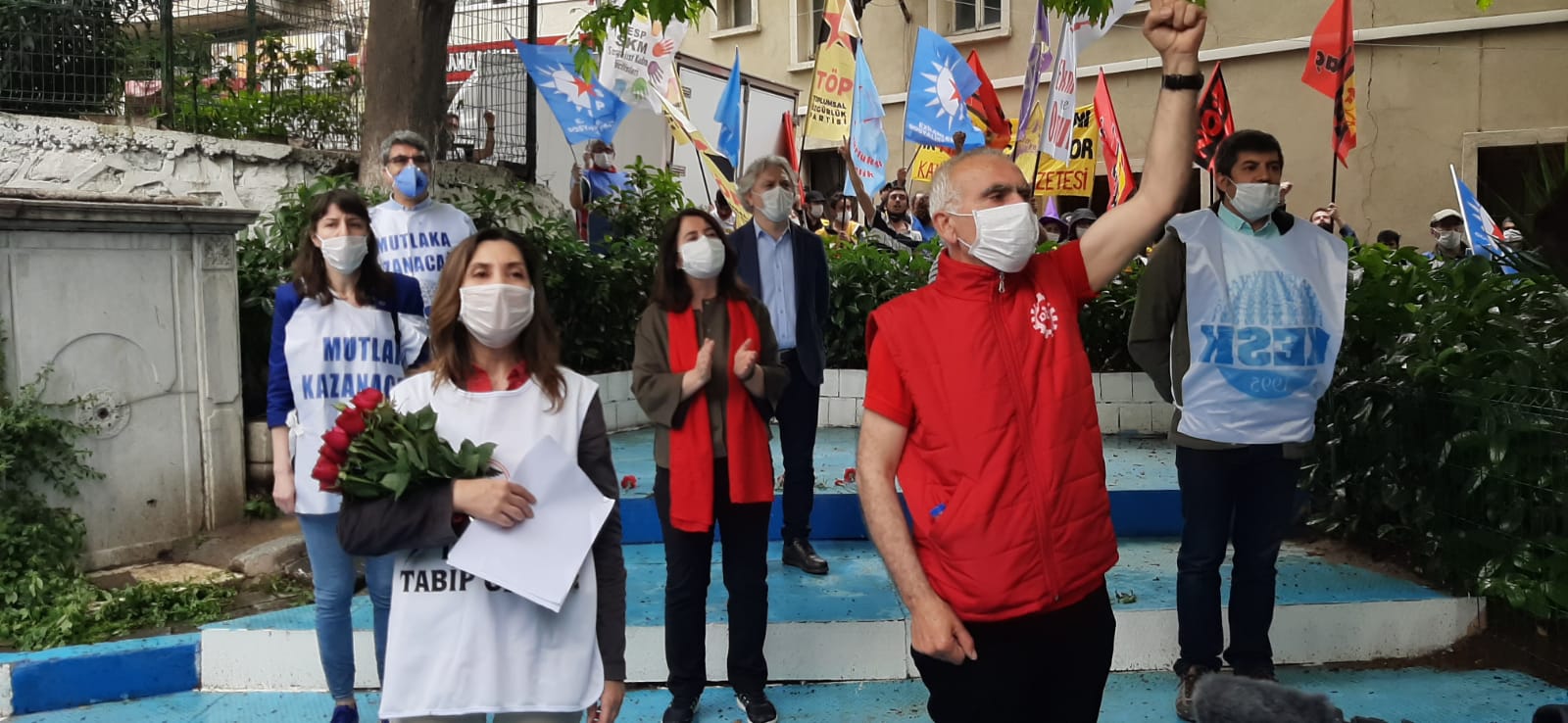 İzmir'de sembolik 1 Mayıs