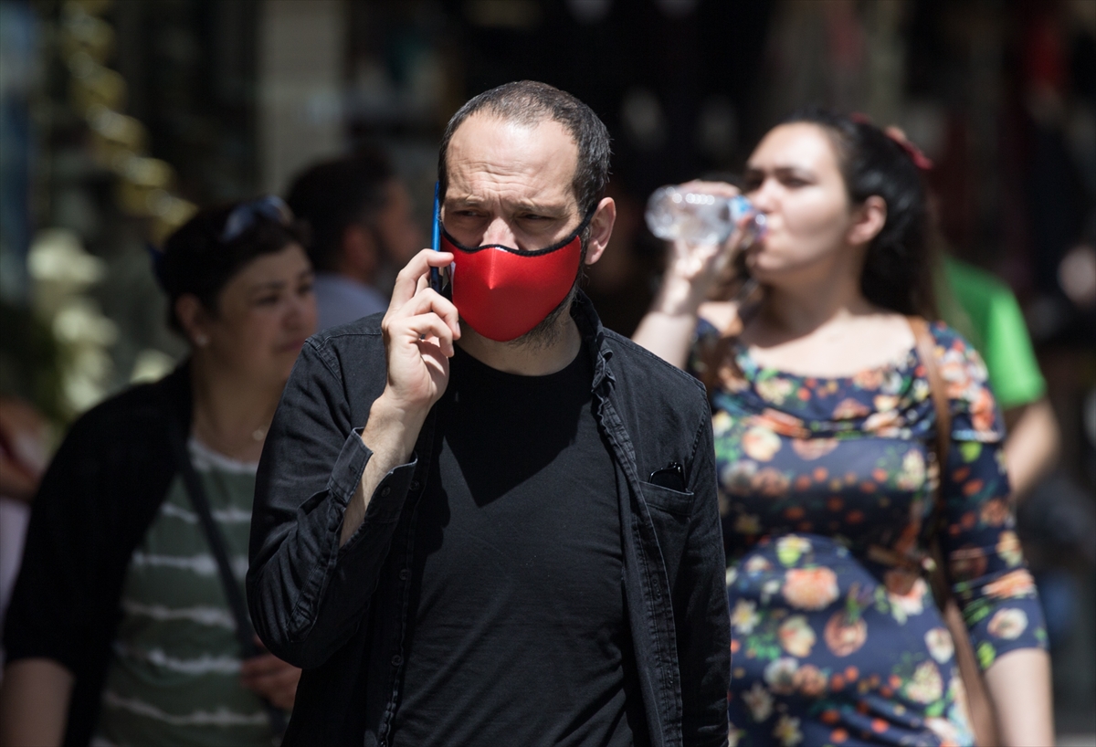 Yasak bitti, İzmirli Kemeraltı'na koştu