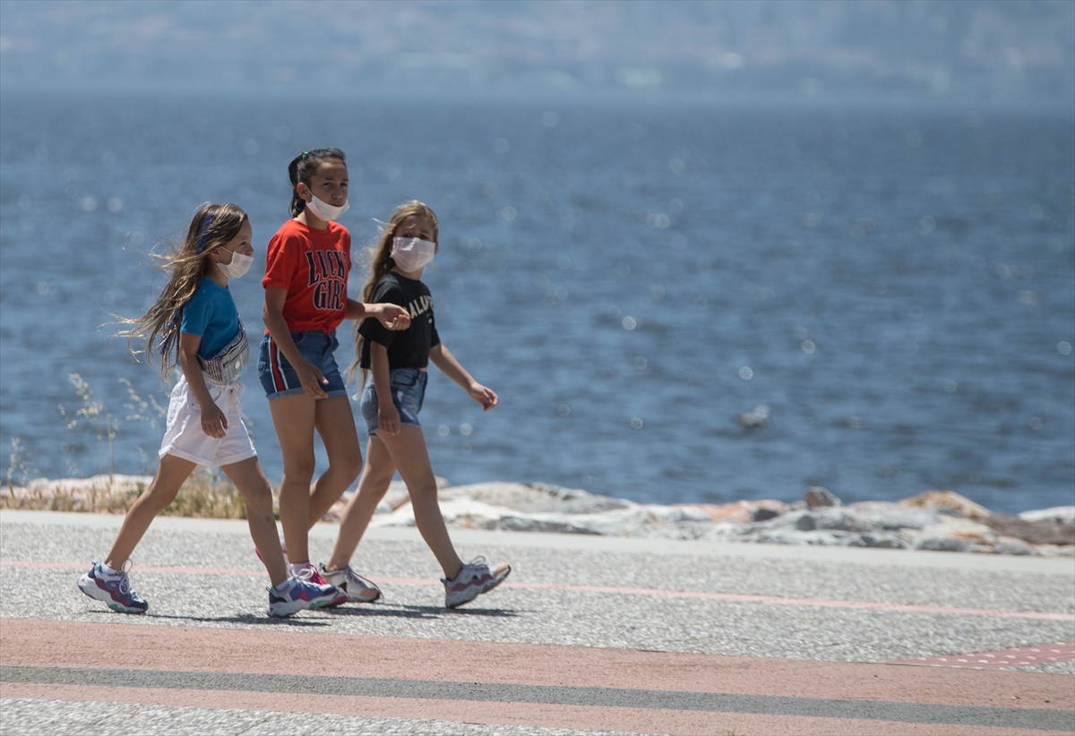 Çocuklar 40 gün sonra sokaklarda!