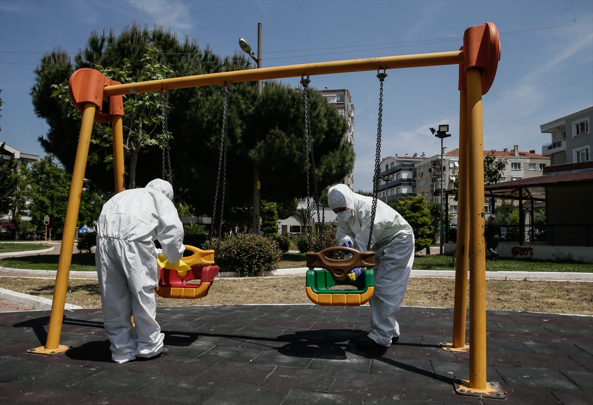 İzmir'in kadın dezenfeksiyon timi