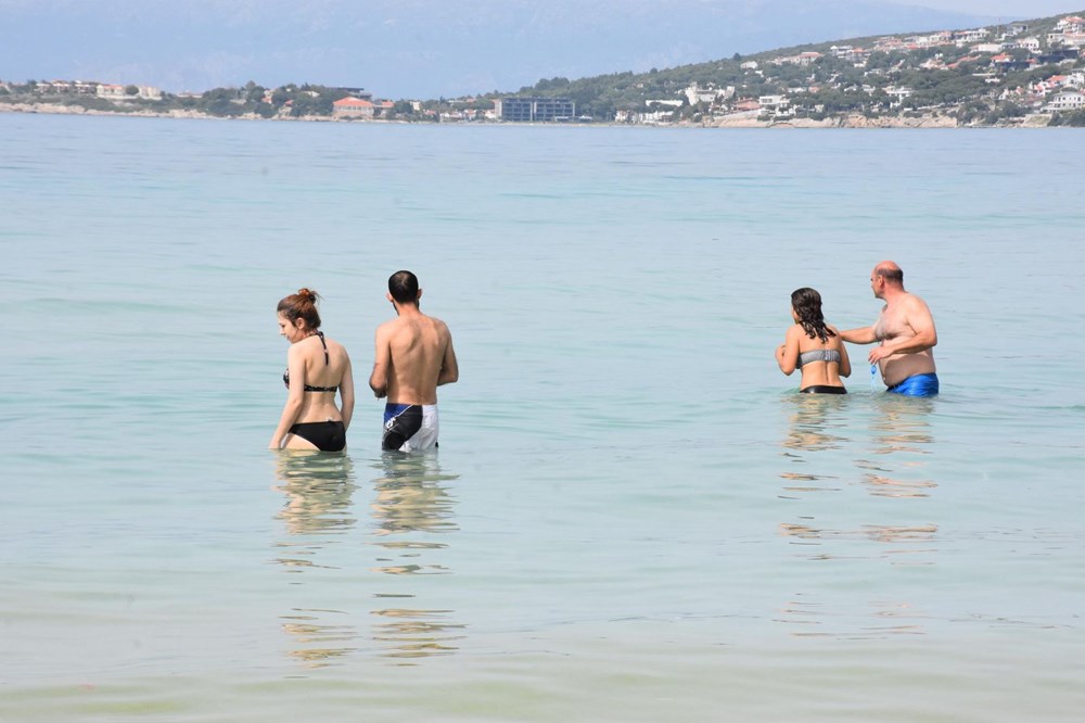 İzmir'de plajlar hareketlendi!