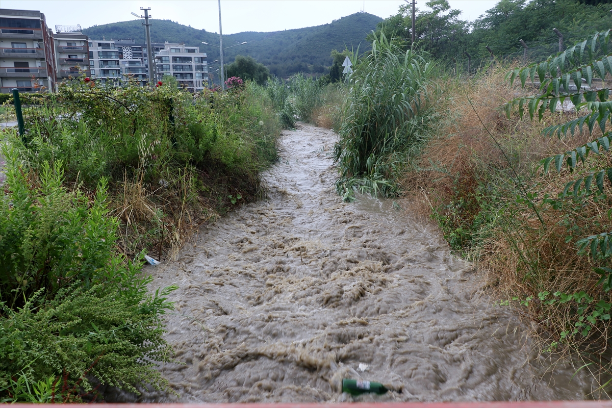 İzmir'de sağanak kabusu!