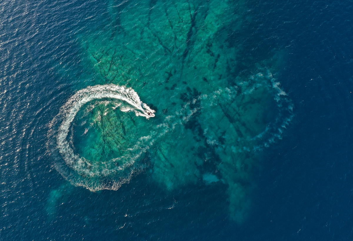 Karaburun su altı güzellikleri ilgi çekiyor