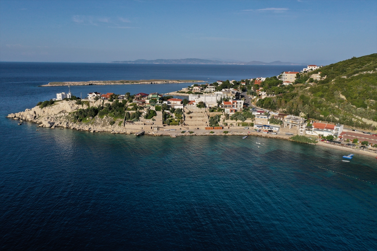 Karaburun su altı güzellikleri ilgi çekiyor