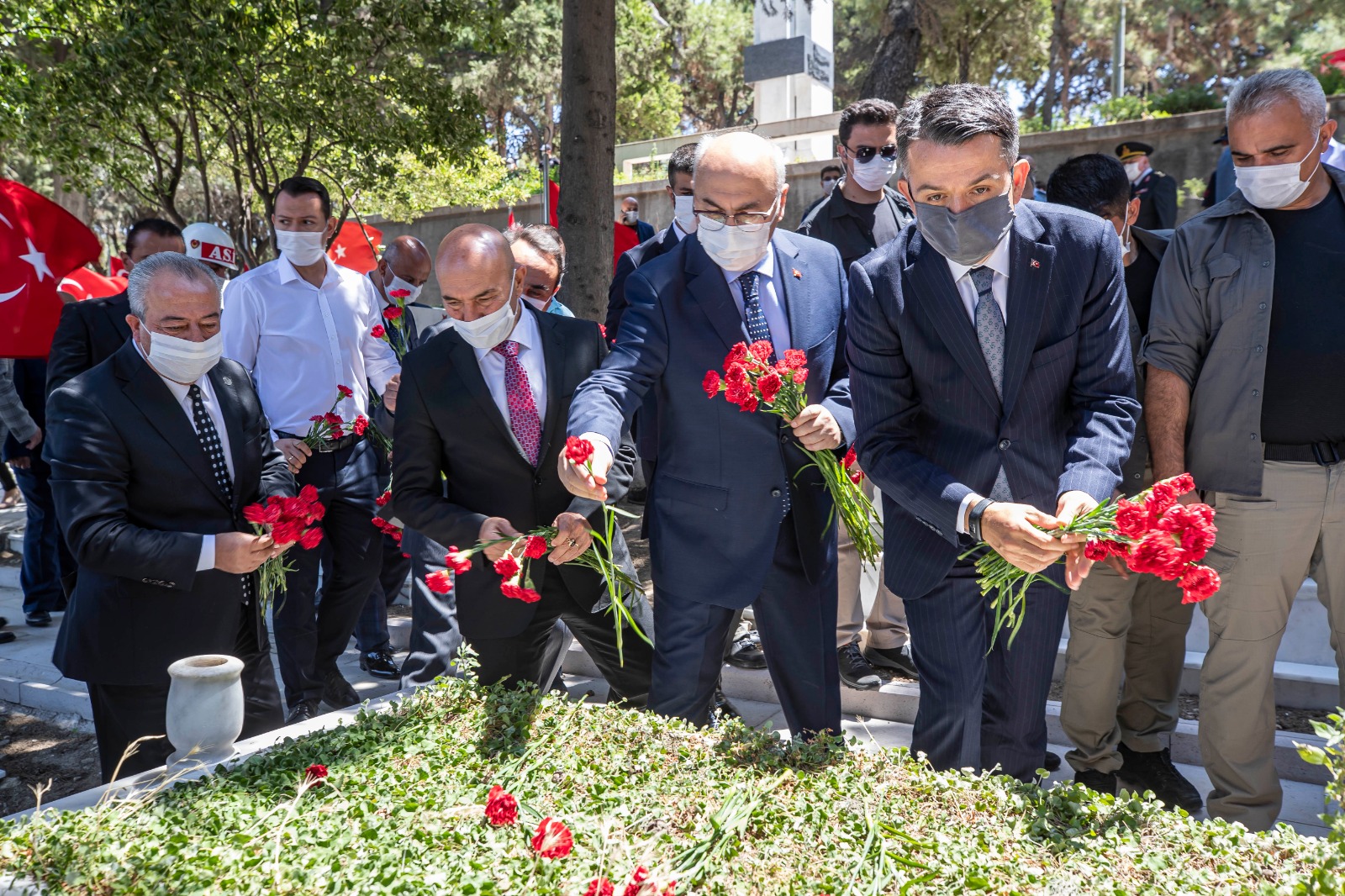 Kadifekale Şehitliğinde anma töreni