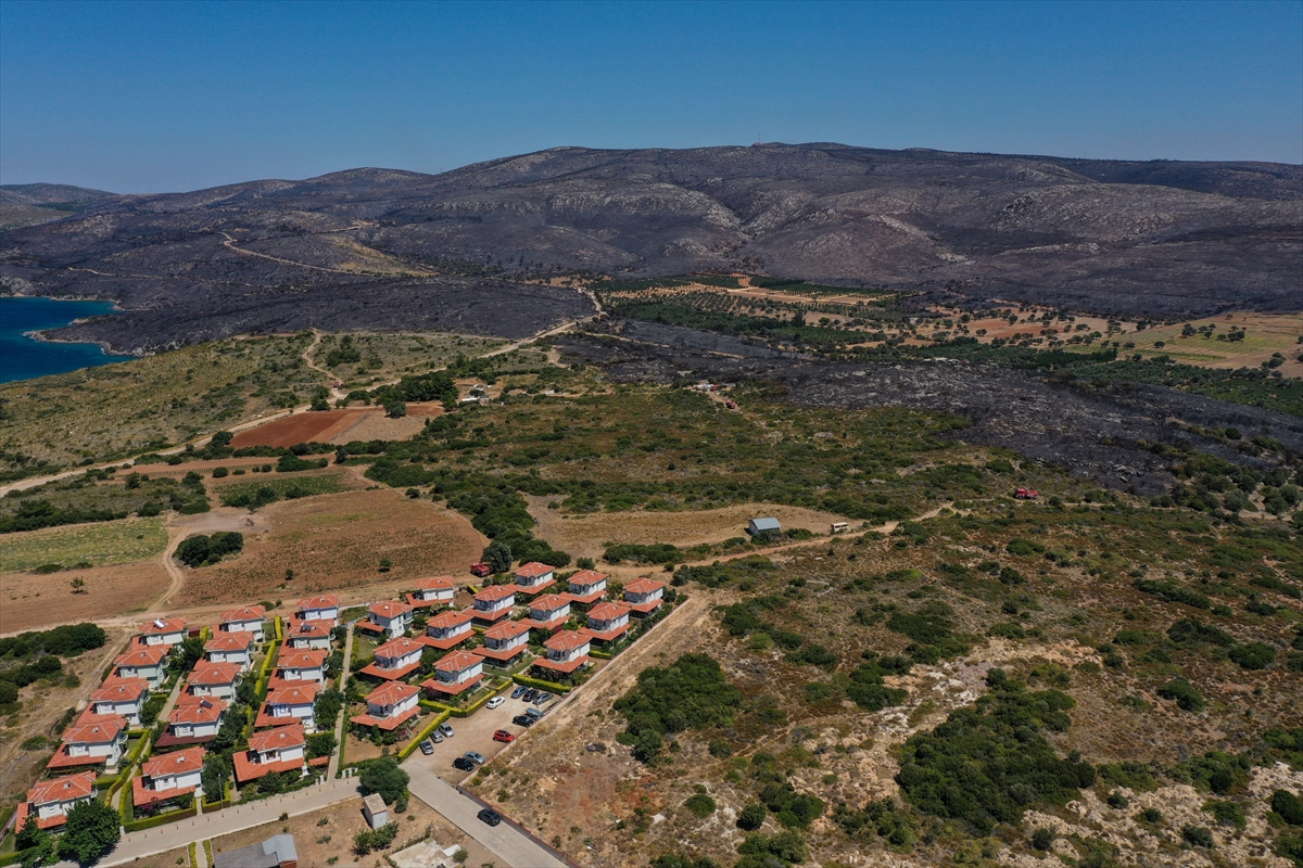 Çeşme'deki yangının tahribatı havadan görüntülendi