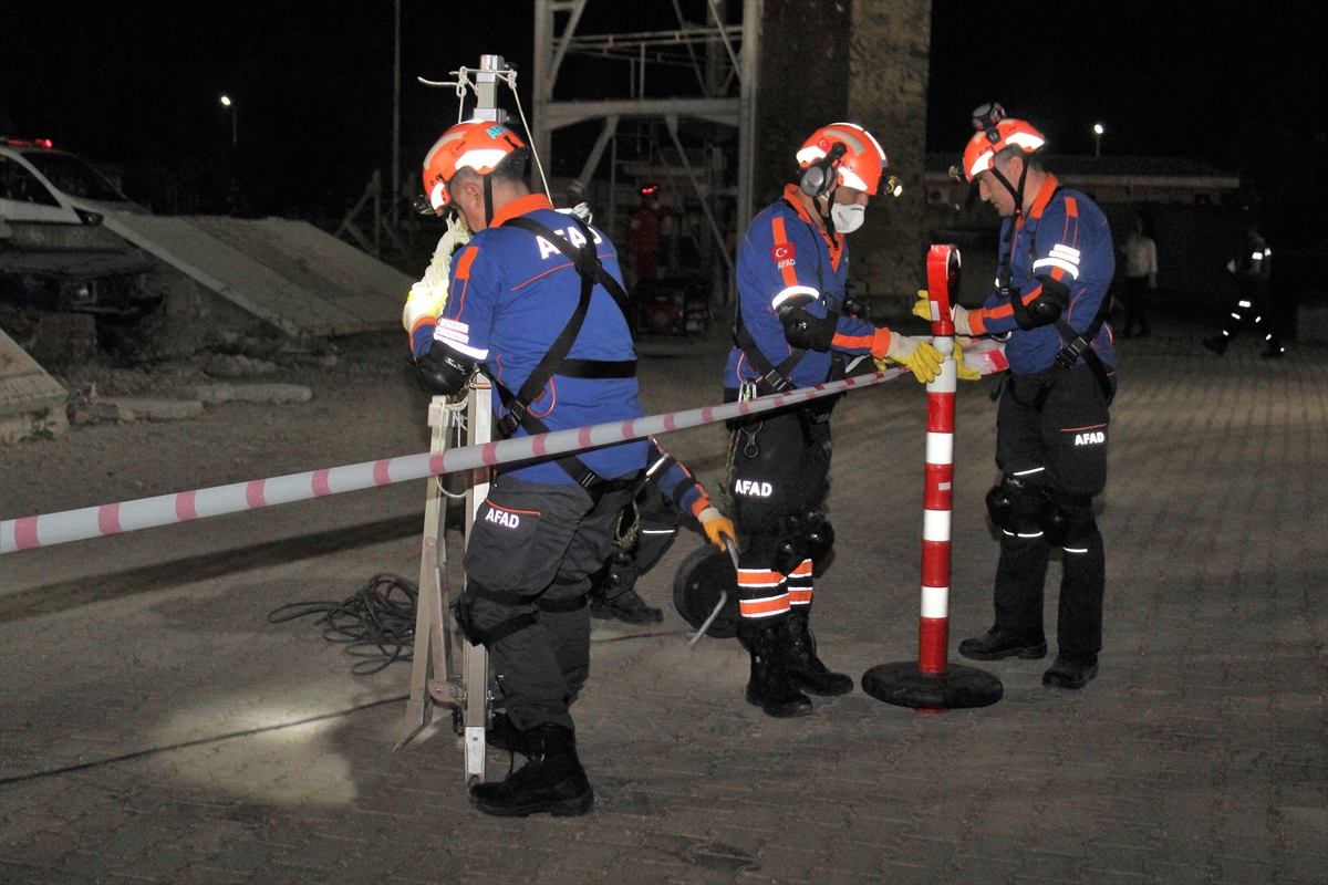 AFAD İzmir'de deprem tatbikatı düzenledi