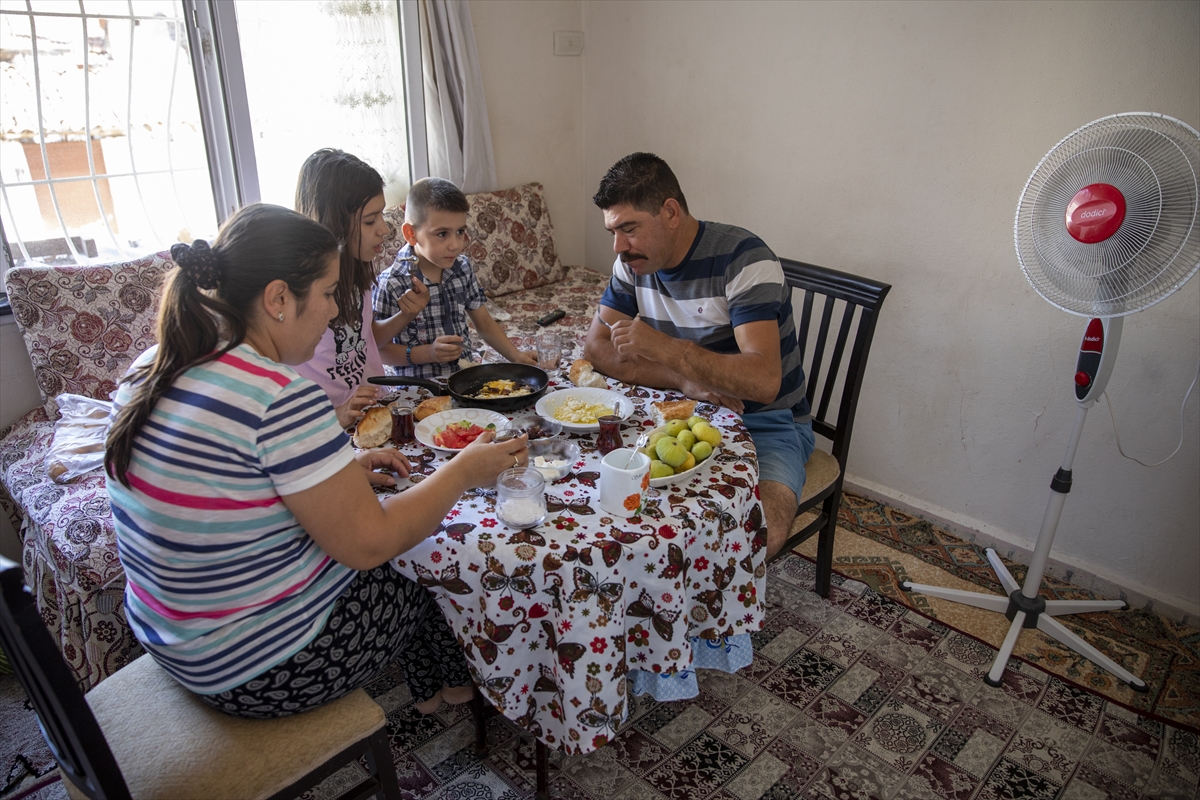 Türkiye'nin ilk çift kol nakilli hastası kollarına gözü gibi bakıyor!