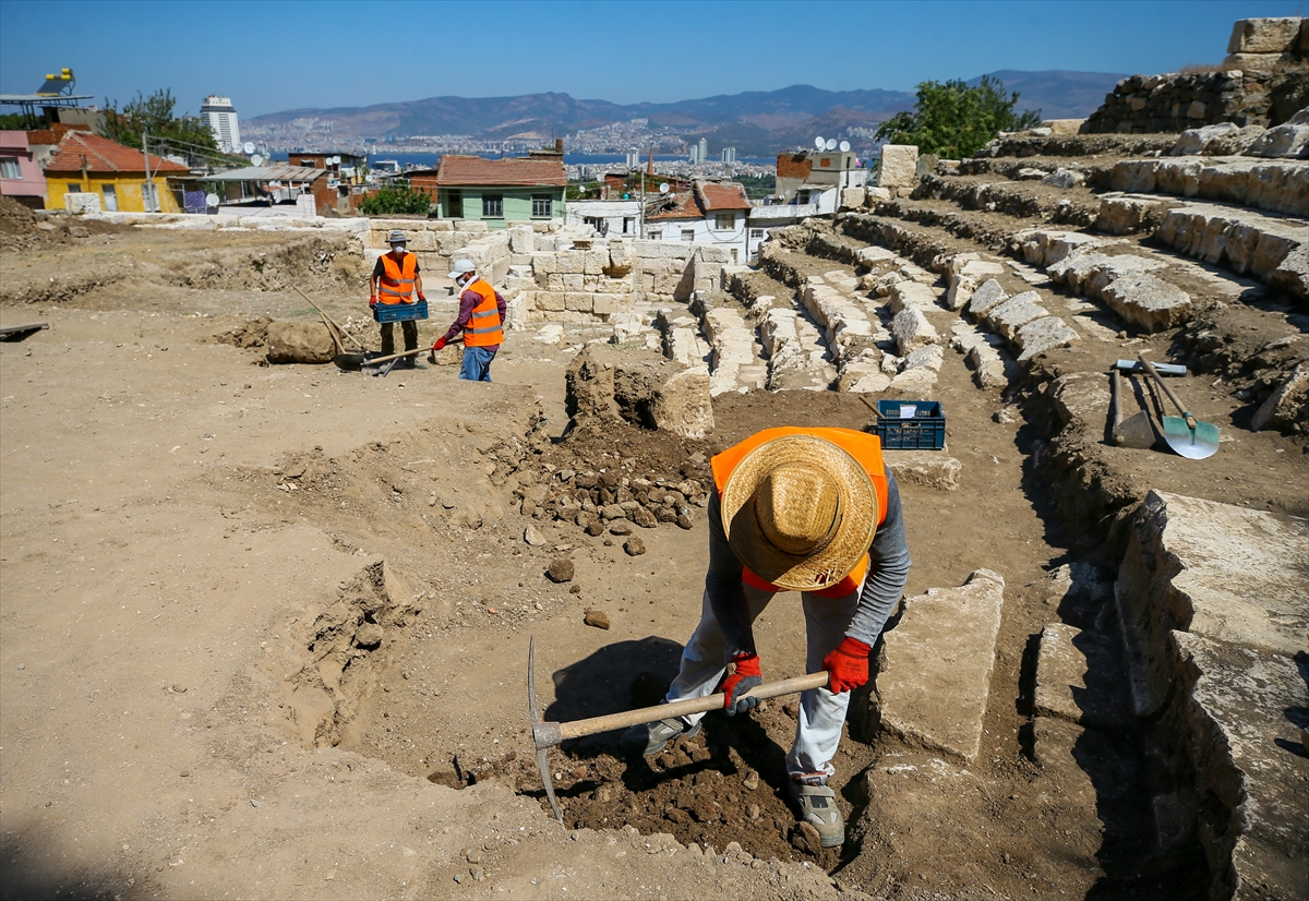 'Satyros' kabartması restore ediliyor