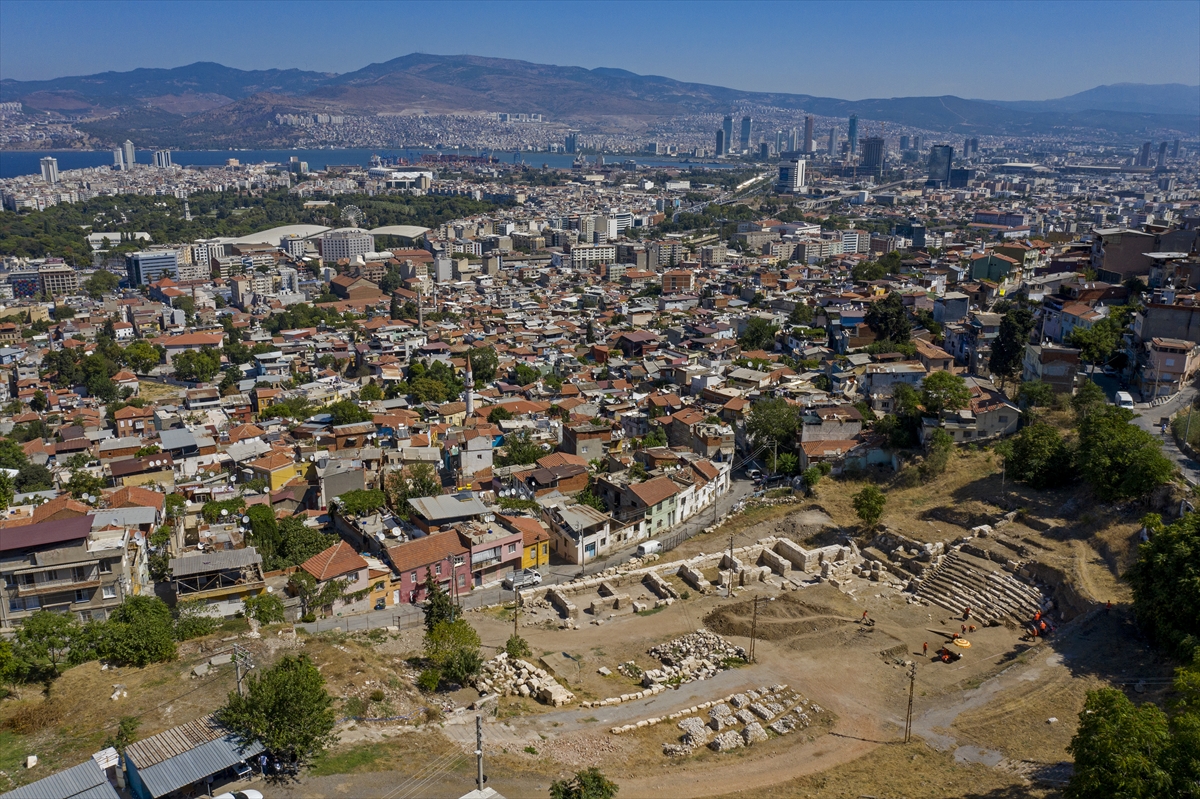 'Satyros' kabartması restore ediliyor