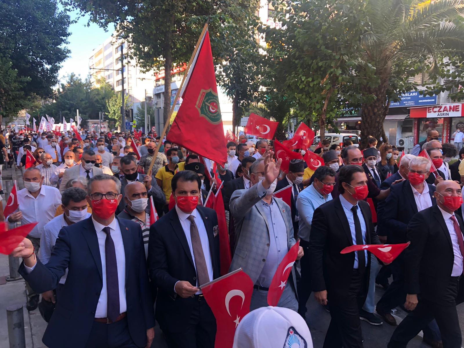 İzmir'i 9 Eylül coşkusu sardı!