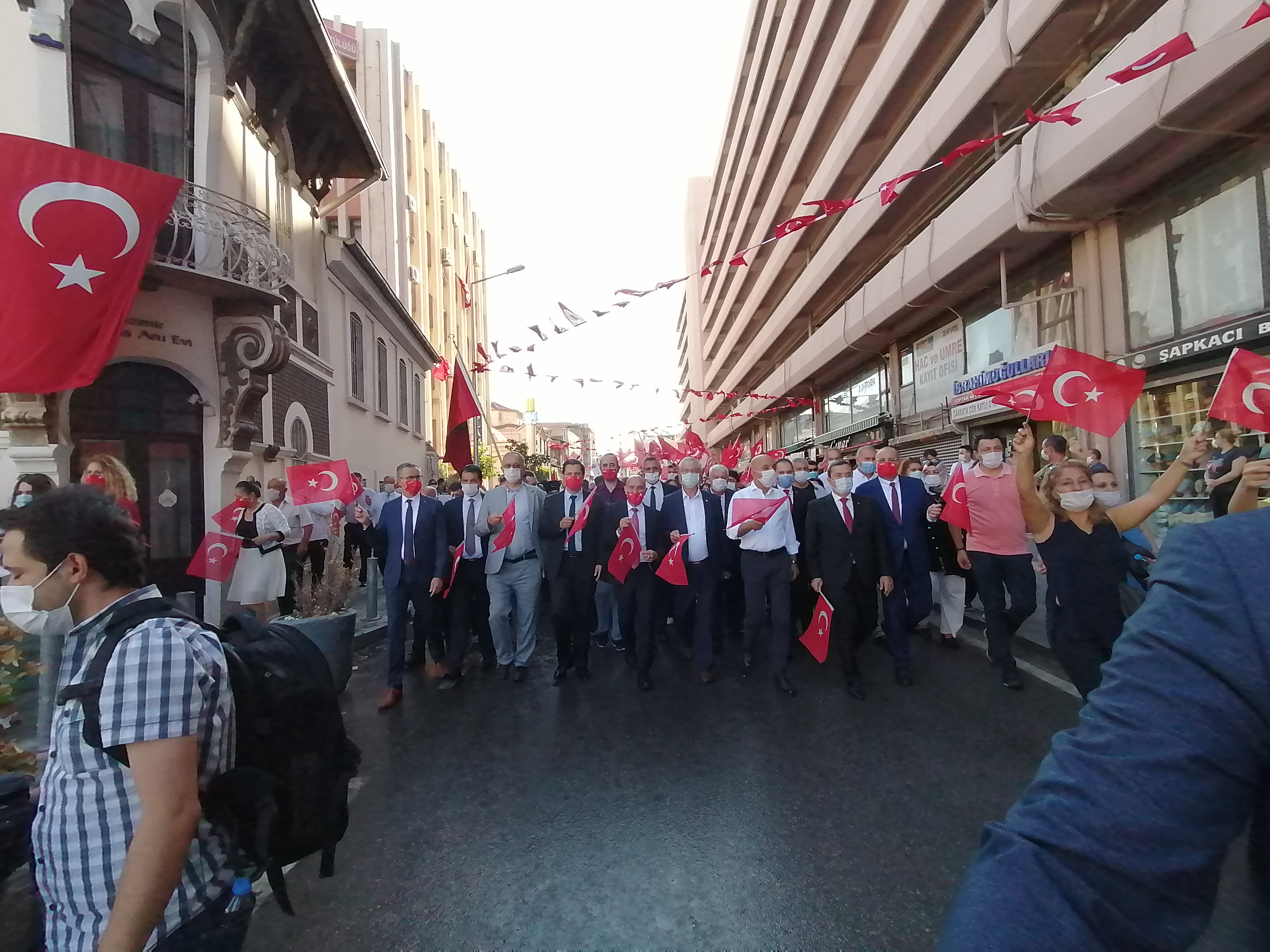 İzmir'i 9 Eylül coşkusu sardı!